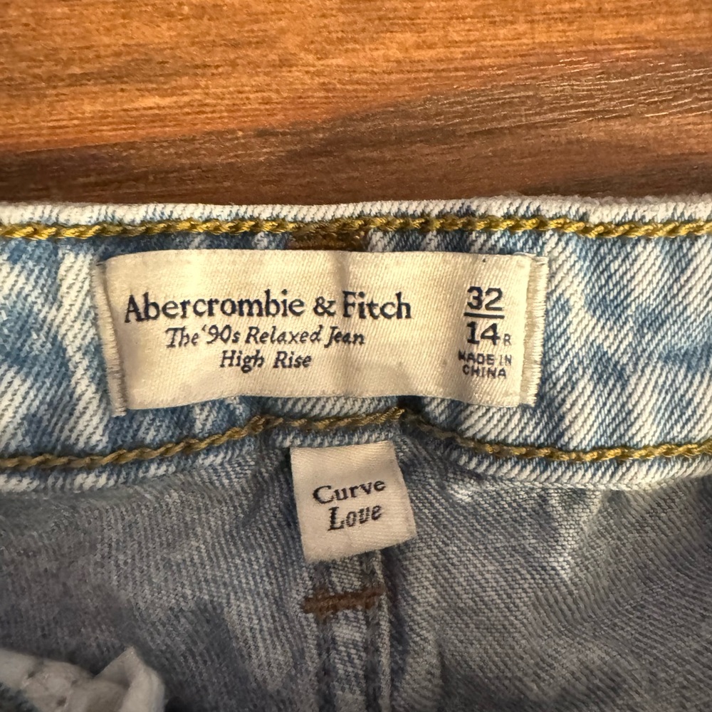 Abercrombie & Fitch Women's High Rise 90s Relaxed Jeans - Light Blue